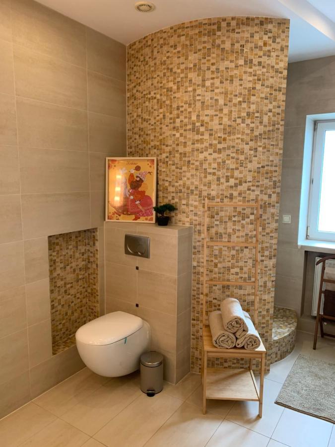 Royal Apartment *